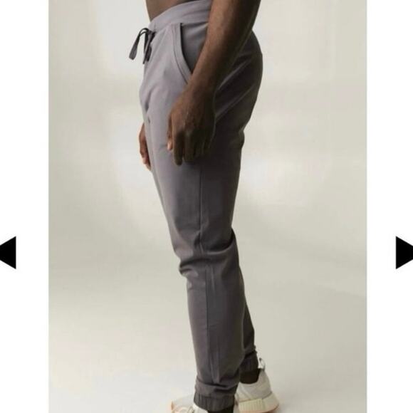 NWOT Vitality Navigator Joggers in Concrete Size M - Picture 3 of 7